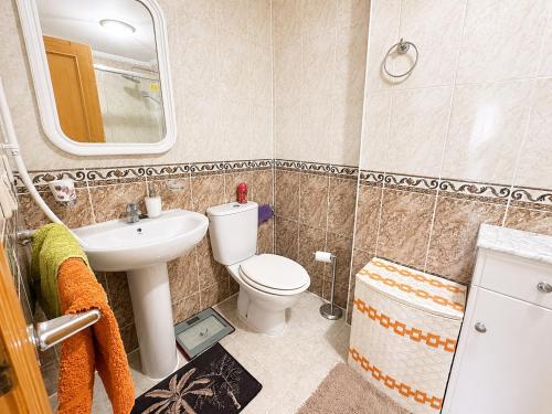 Los Leandros Seaside Apartment