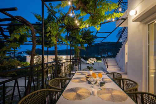 Cozy mediterranian-style villa