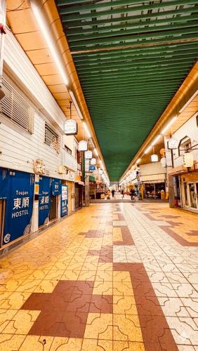 2层楼独立一户建适应家庭团体入住商店街区域购物交通非常方便 難波心斎橋15分钟即达