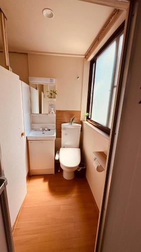 2层楼独立一户建适应家庭团体入住商店街区域购物交通非常方便 難波心斎橋15分钟即达