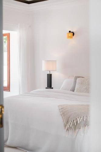 Newly Renovated Frontline Golf 7 BDRM Luxury Villa