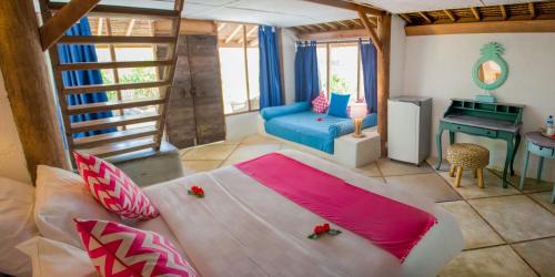 Gallery image of Sunrise Resort in Gili Islands