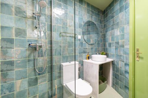 Cascais Cosy Family Suite with Shared Kitchen