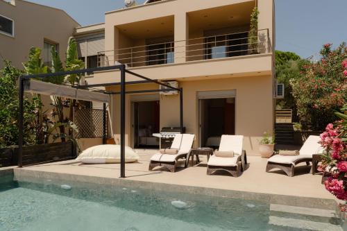 Eosia Villa