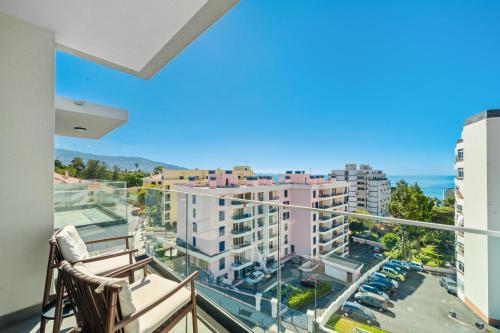 Penthouse with Sea View in Top Location