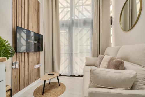 Loyola Premium Sevilla Centro, by Homing U