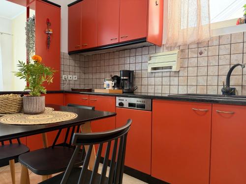 Lemon Tree Apartment