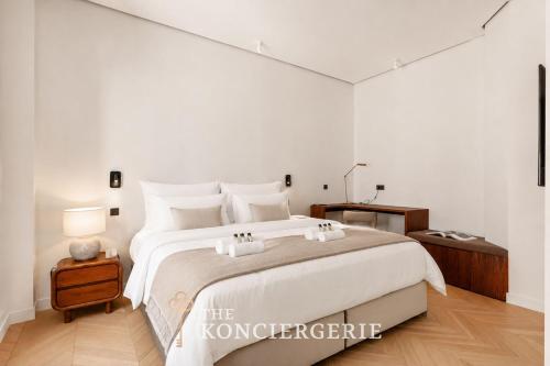 LE BEAU CHAMPS-ELYSEES - Luxury Apartment, AIR COND, LIFT