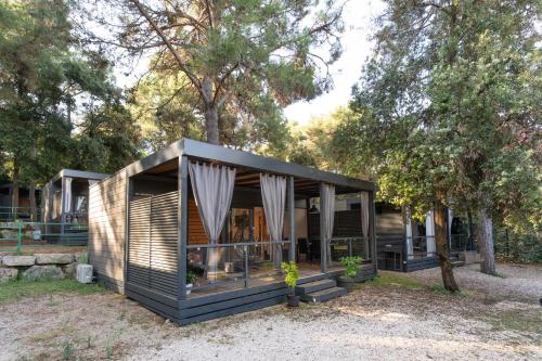 Luxury mobile home Bura