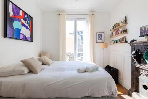 Cosy escape between Montmartre & Batignolles