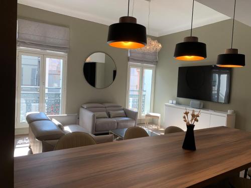 Luxury 25Bivouac 2 bedrooms - Croisette Palais des Festivals Cannes