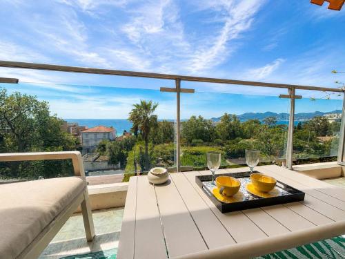 Lucia - Sea View- Pool- Beach Walking Distance