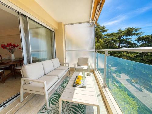 Lucia - Sea View- Pool- Beach Walking Distance
