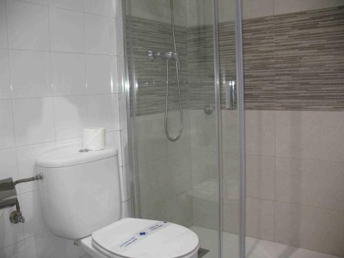 Hostal Valadares tesisinde bir banyo