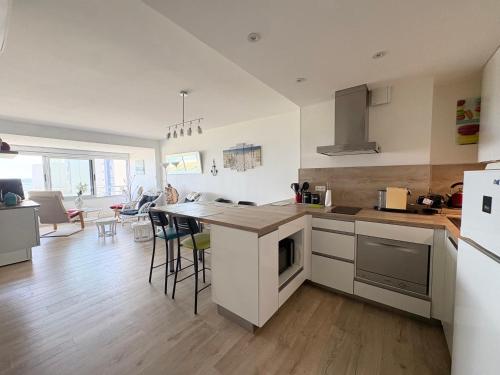 Appartement face mer avec clim et parking - 4 pers.