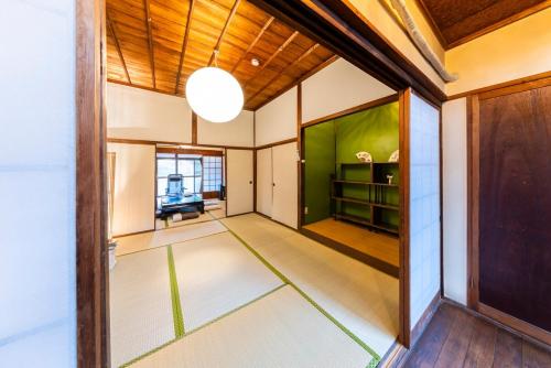 藤崎庵 - 低温サウナ付の一棟貸切 , 藤崎駅5分, 最大10名, 空港や天神へ好アクセス