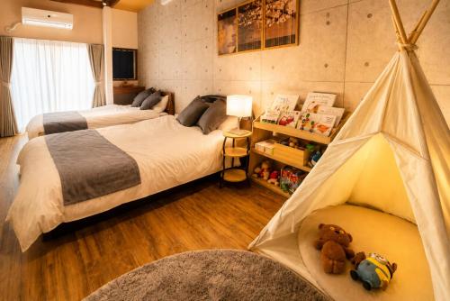 Near USJ Free Parking 2 Min to Station Japanese Modern House smoking area Sleeps 7 WanoYado