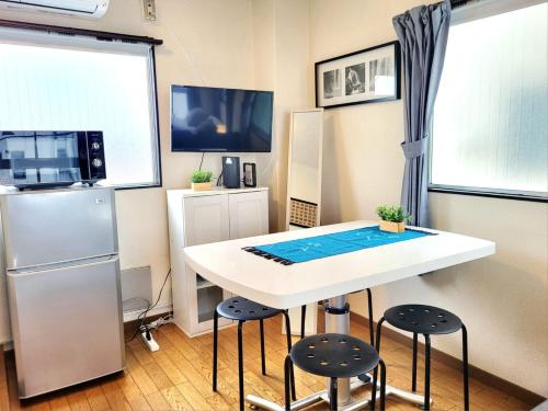 2 Units in 1 Listing near Nakano CBD and Broadway