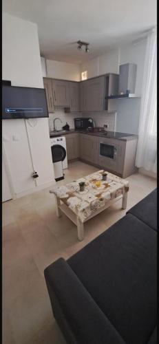 French riviera boutique apartment photo 5