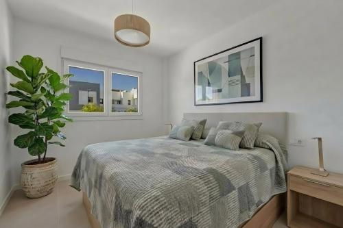 3025 Elegant apartment with terrace and pool