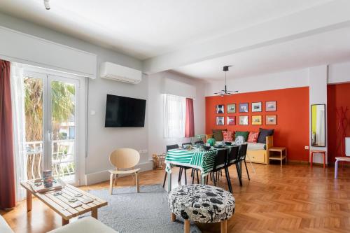 Sunny Holiday Apartment with Sea View - Steps to Edem Beach