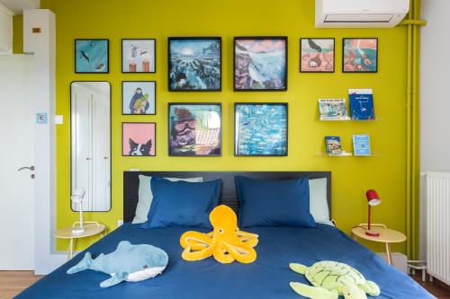 Sunny Holiday Apartment with Sea View - Steps to Edem Beach
