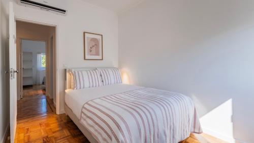 Stunning 3BDR Flat with Balcony & AC by LovelyStay