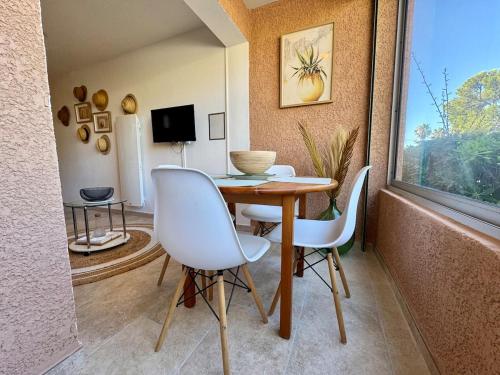 Loft en bord de mer aux salins à Hyères
