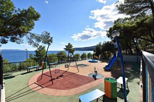 Studio Luciana with garden and sea view