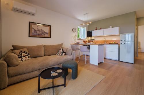 Apartment Na broju3