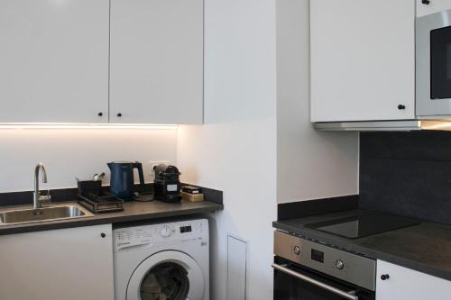 Charming studio with private terrace Paris 11th