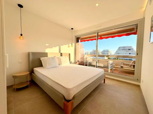 PGH N64 - Piscine, Vue mer, Parking