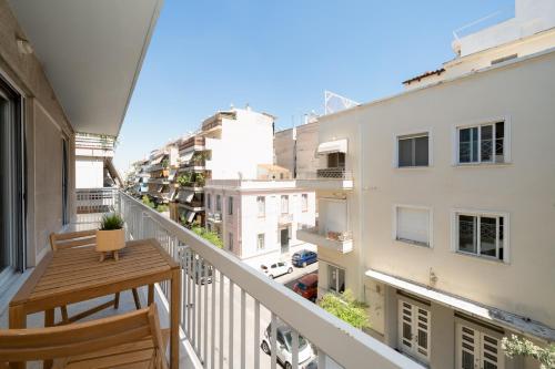 Prime 3BR Pangrati - Steps to Stadium by TwentyTwo