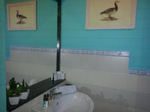 Bilik mandi di Residence "Il Faro"