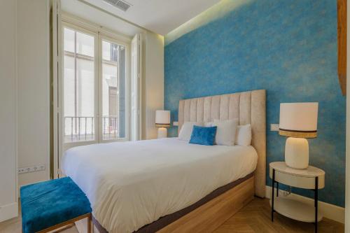 Modern and Luminous Flat in Central District