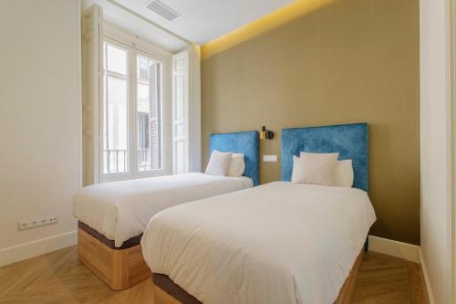 Modern and Luminous Flat in Central District
