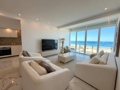Apartamento Moderno Frente Mar para 6 Pessoas