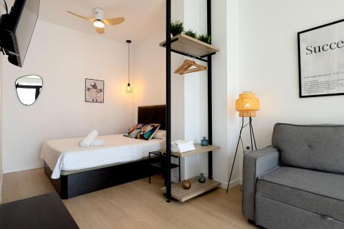 Delfín - Entire Apt - Near Beach and Stadium by Río Turia Apartments photo 10