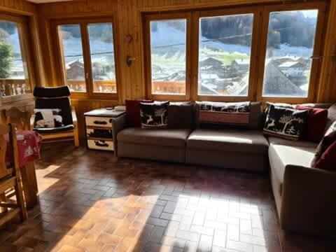Beautiful Views Good Location Easy Ski Access