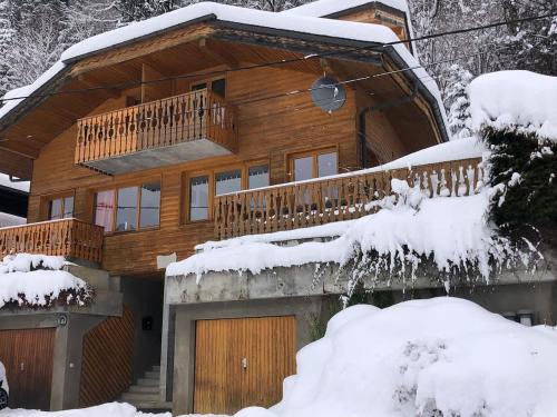 Beautiful Views Good Location Easy Ski Access