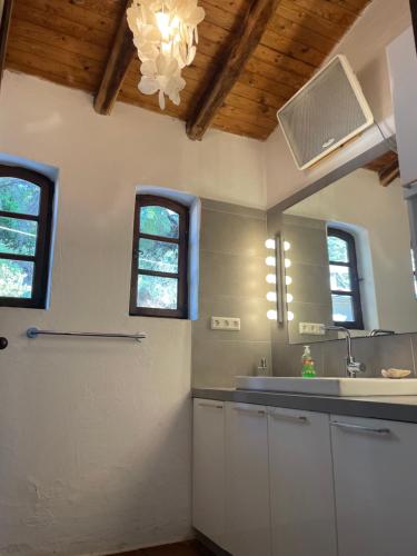 Villa Nikis Skiathos near beach and with sea view