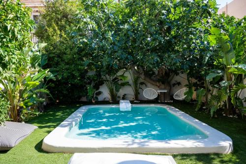 Island Bliss Villa with Private pool & garden
