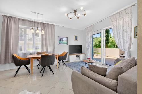 Luxury Apartment Gina with a terrace