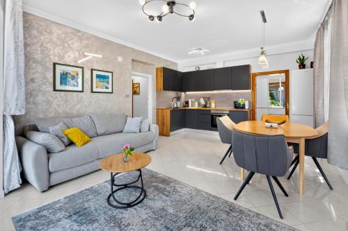 Luxury Apartment Gina with a terrace