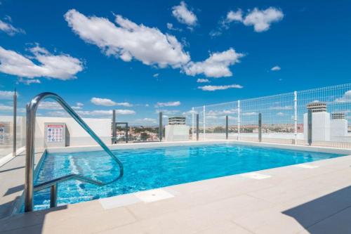 Rooftop Pool and Beach Modern Apartment with Garage - Torrevieja