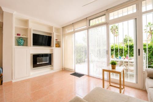 La Rosaleda by Edeal Homes