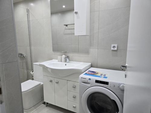 Cozy 50sqm house near to Agia Paraskevi Metro