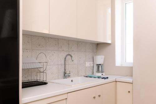 Myrto-apartment-Athens 2