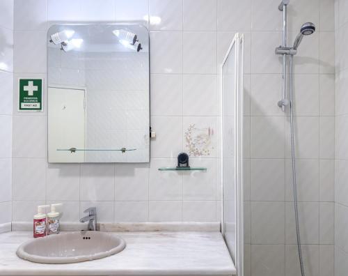 #411 Sunny 1BR Apartment Near the Beach