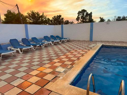 Empuriabrava Byblos Acogedora casa con jardín privado y piscina comunitaria en Empuriabrava Costa Brava